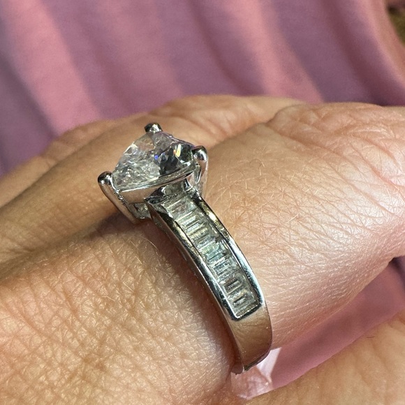 Heart shaped cubic zirconia set in sterling, silver with channel cz’s - Picture 4 of 9